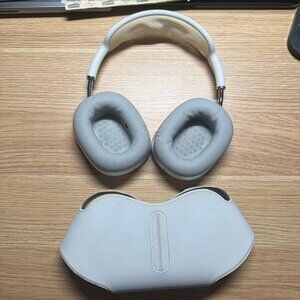 Apple AirPod Max - White with case